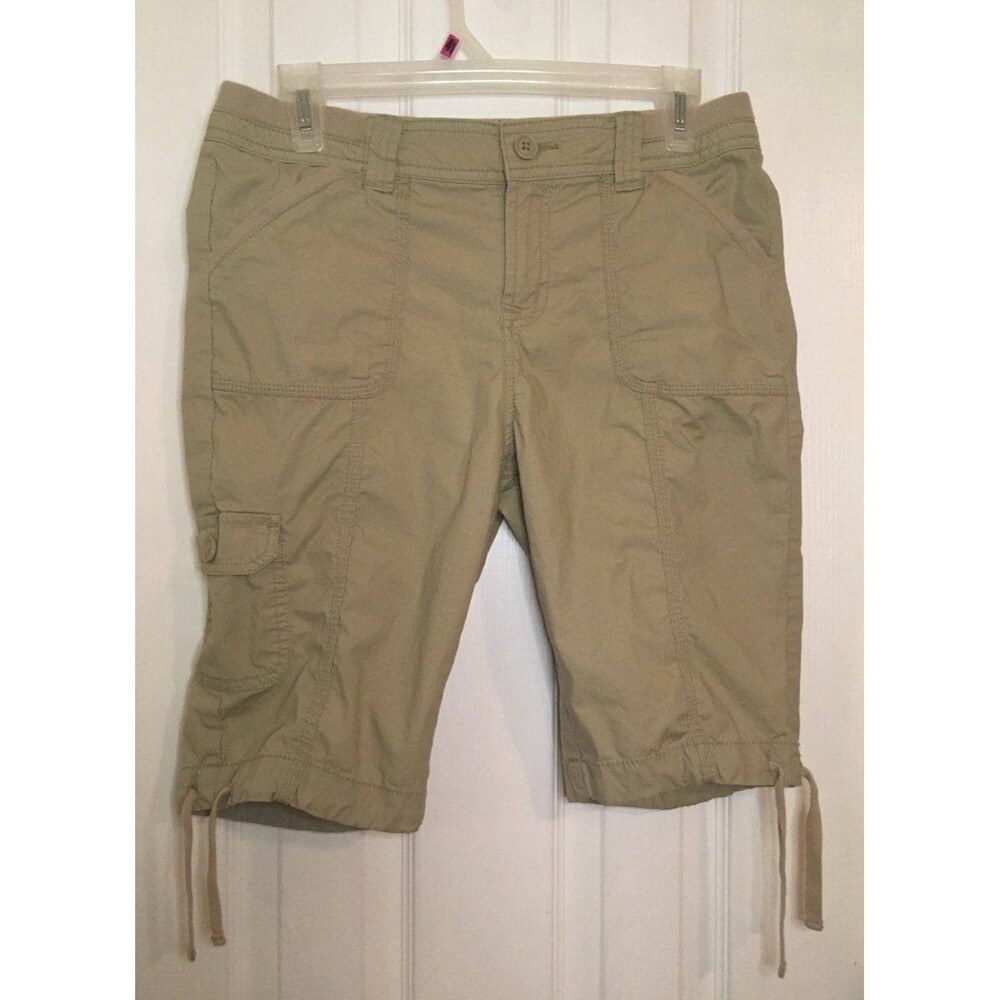 Women's  Knee Length  Khaki  Shorts With Drawstring  Size 4 Stretch Waist